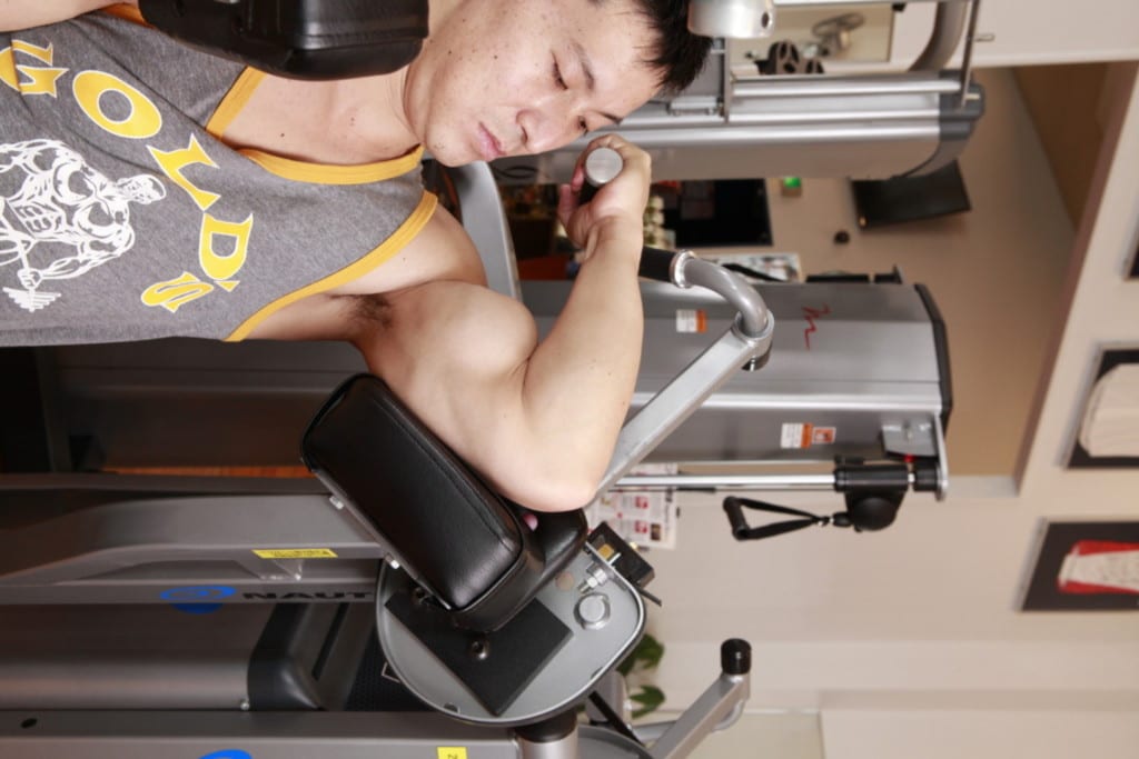 腕トレでマシンを使うべき理由【動画】 | FITNESS LOVE(フィットネスラブ)