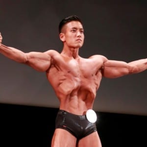 まさに芸術!ダビデ像のような美しき筋肉とポージング