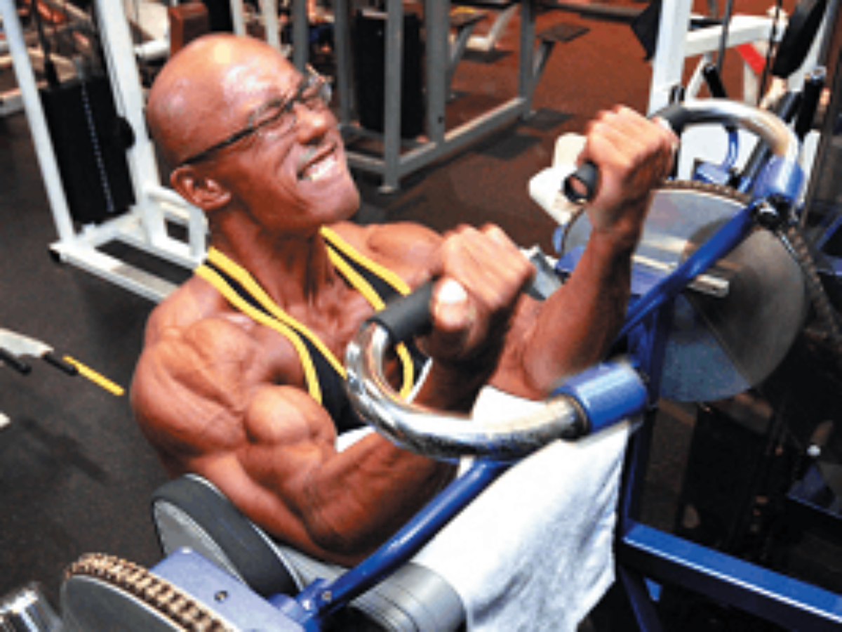 トップボディビルダー田代誠が取り組んだ8分割トレーニング | FITNESS