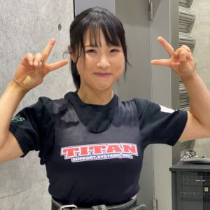 2日間連続、2階級で日本記録!女子大生パワーリフター・野村優が偉業を達成