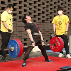 体重70kg以下級でトータル640kg!強くなるためにとことん無駄を削ぎ落とすパーソナルトレーニングジム経営者