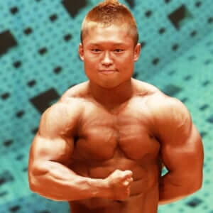 2年間で筋肉を8㎏も増加させた!?話題の豆タンク杉中とは