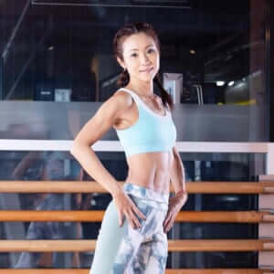 劇的に身体が変わったことで筋トレにハマった44歳の美ボディ女子|筋トレ女子250人に聞いた美ボディの秘訣Vol.104