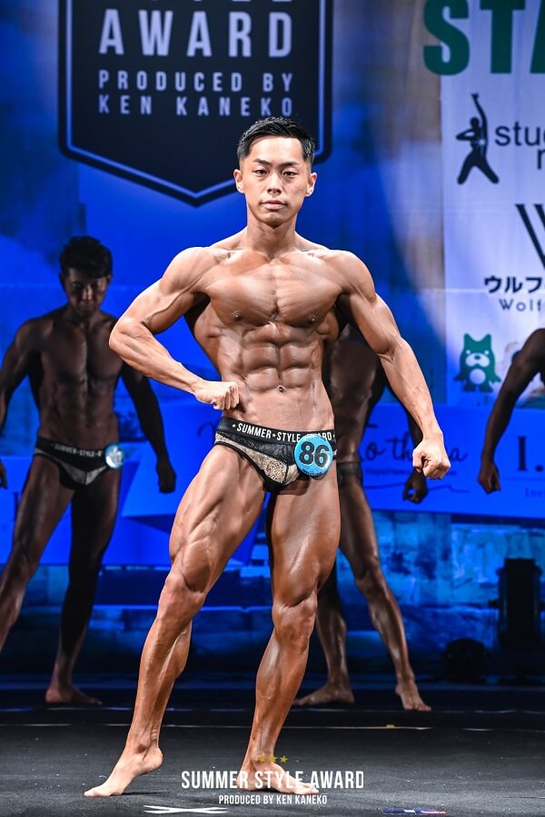 SPORTS MODEL short
