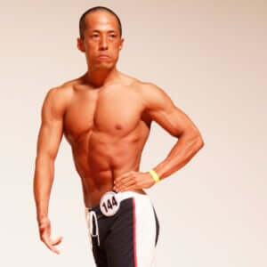 長身で見事な筋肉美!2冠を達成した公務員