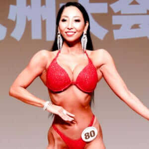 3児のシングルマザーがビキニコンテスト挑戦!お肌のツヤをアップさせながらの減量法とは?【筋肉道 Vol.16】
