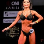 山崎美香さん（ゴールドジムJAPAN CUPビキニ35歳以上160㎝以下級）