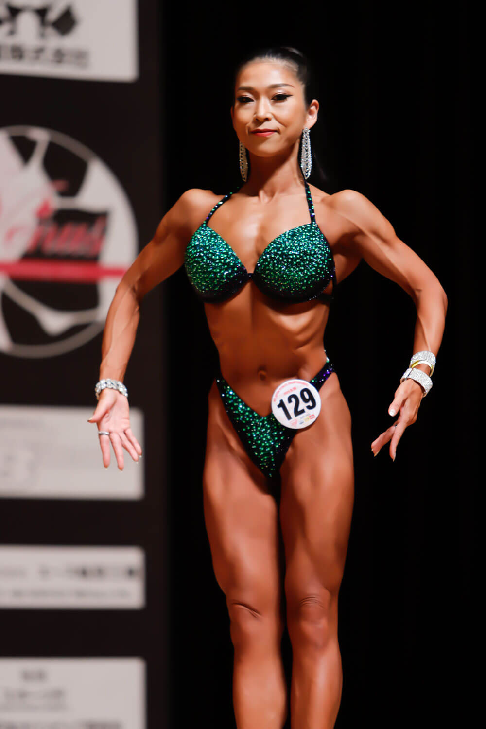 楯岡仁美選手