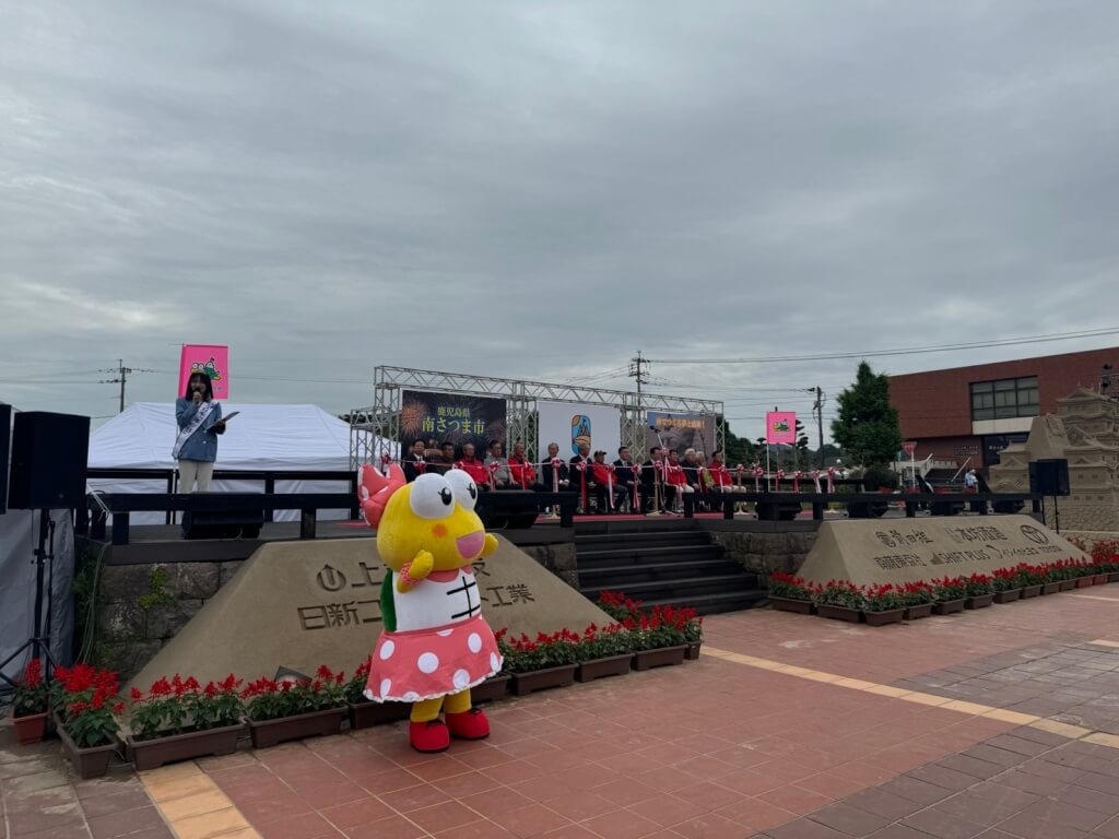 ミス日本「海の日」の有馬佳奈が「吹上浜　砂の祭典」に登場