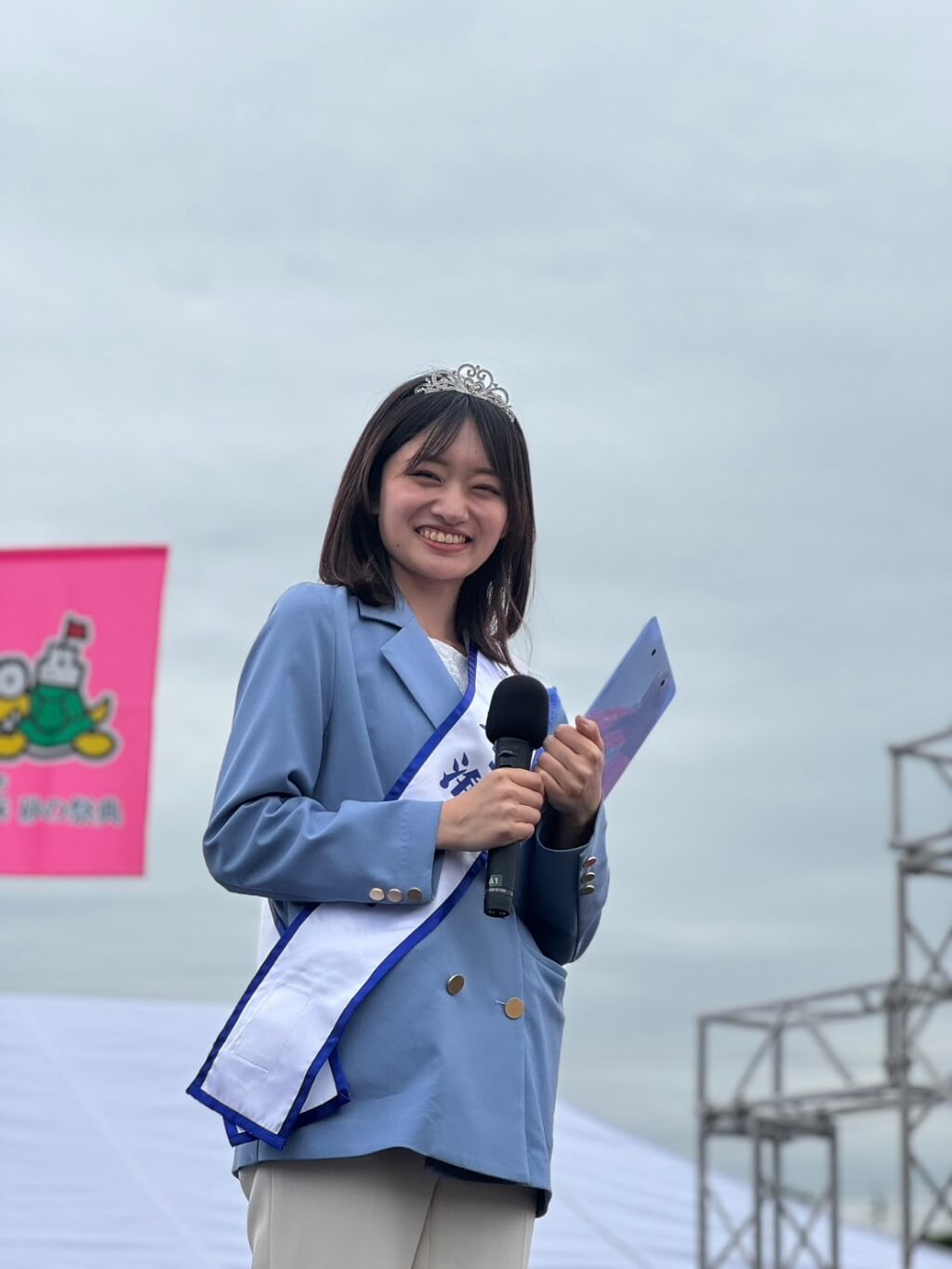ミス日本「海の日」の有馬佳奈が「吹上浜　砂の祭典」に登場