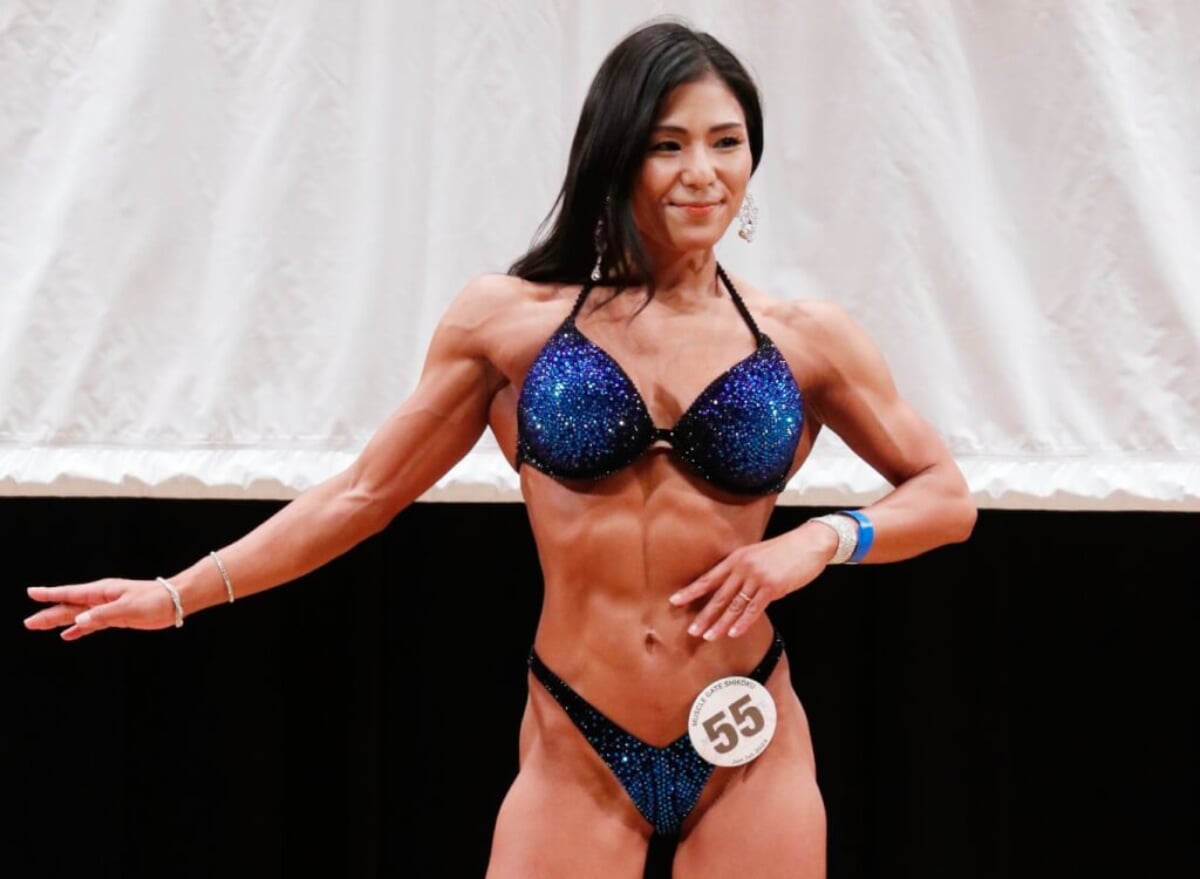 39歳・家庭科の先生が鍛え抜かれた肉体美でコンテスト優勝 150kgの
