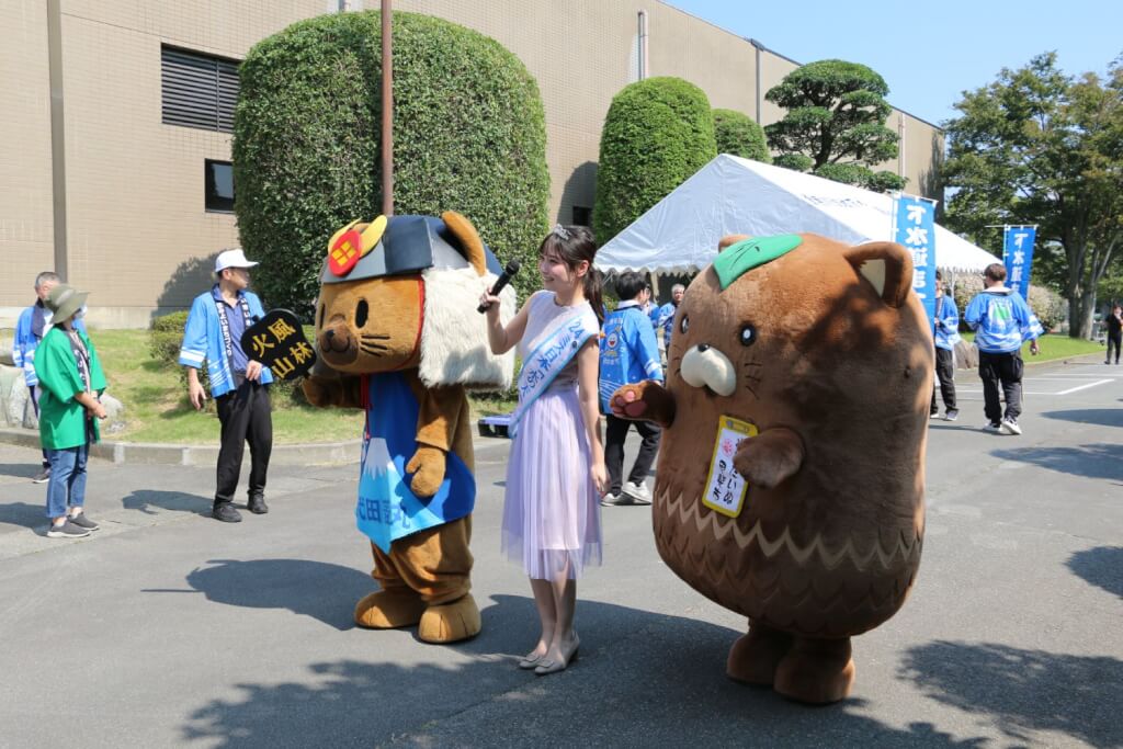 下水道まつりにミス日本「水の天使」の安井南