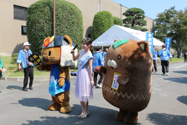 下水道まつりにミス日本「水の天使」の安井南
