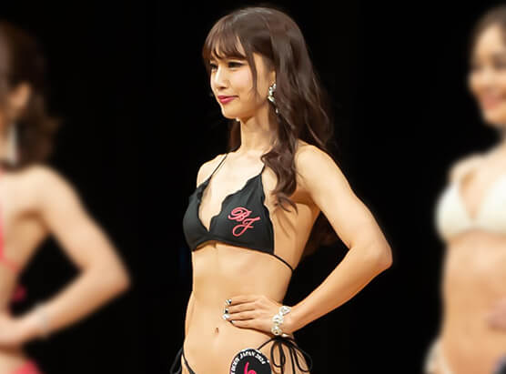 鈴木里菜さん