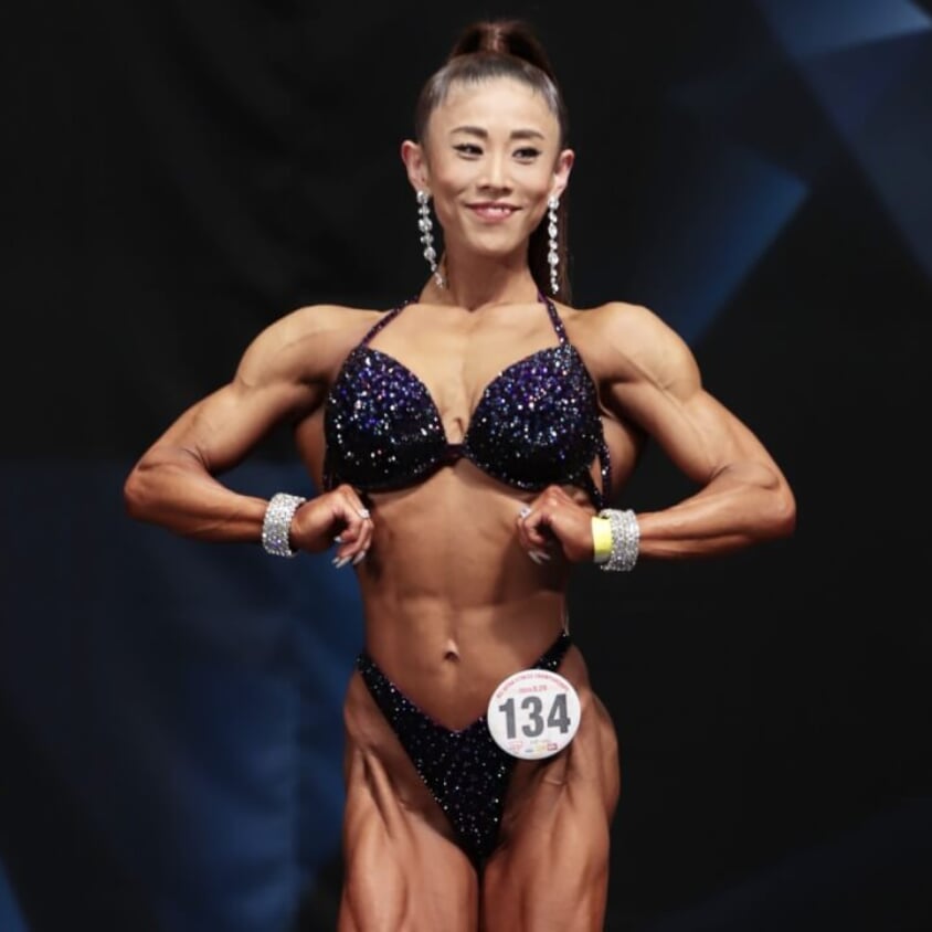 驚くほどバキバキの脚＆圧倒的な筋肉量搭載の38歳がボディフィットネス