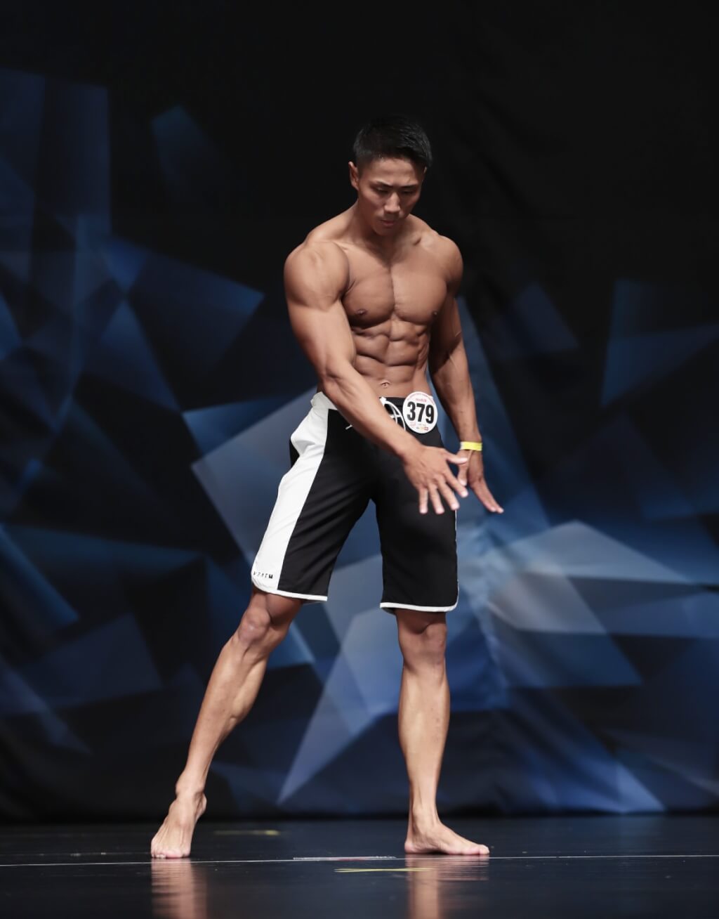 奇 埈成選手