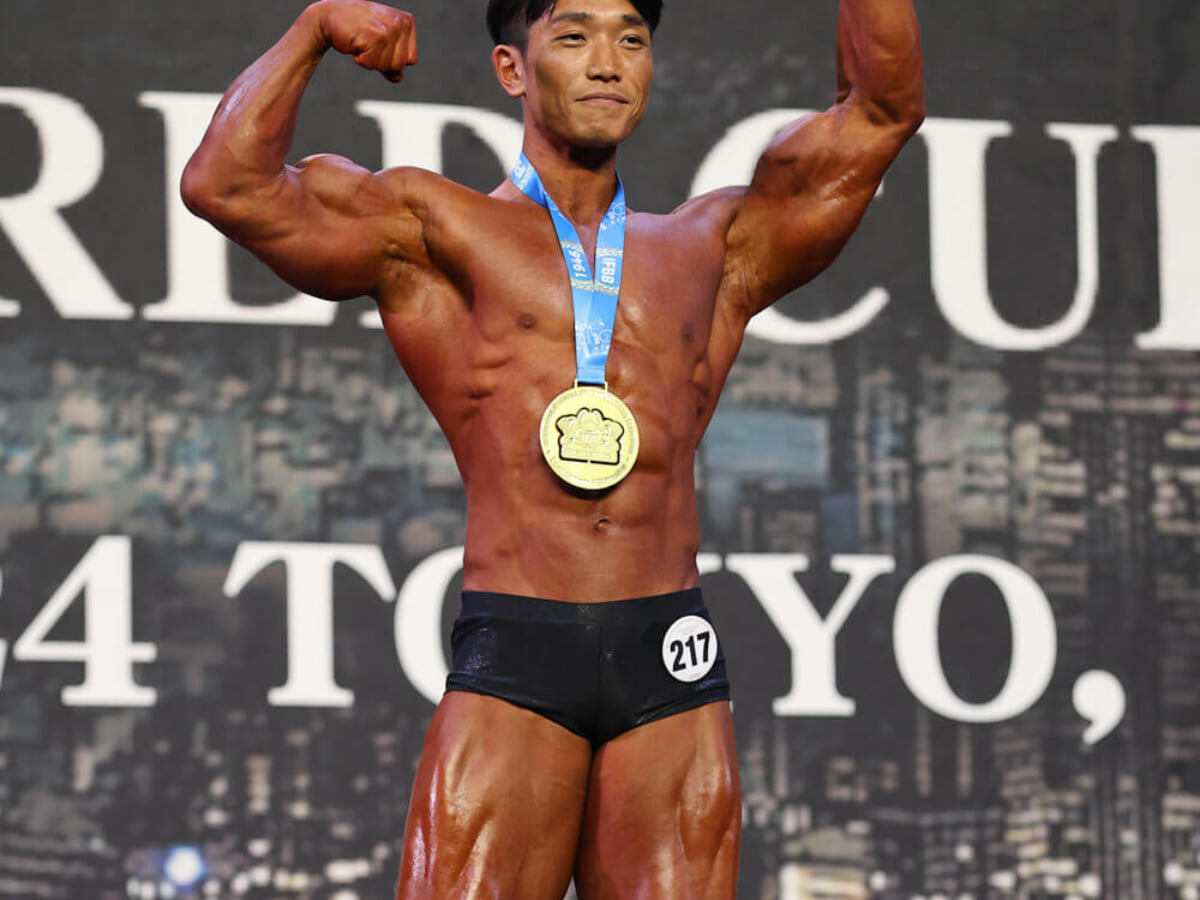 山のように」盛り上がった二頭筋で魅せワールドカップ優勝！クラシック