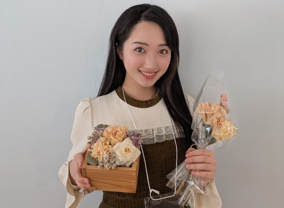 ミス日本みどりの大使の佐塚こころさん