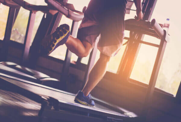 有酸素運動で筋肉が落ちるの？有酸素運動の最適な時間は？ボディビル元世界王者らが対談【減量の常識を疑う】有酸素運動編
