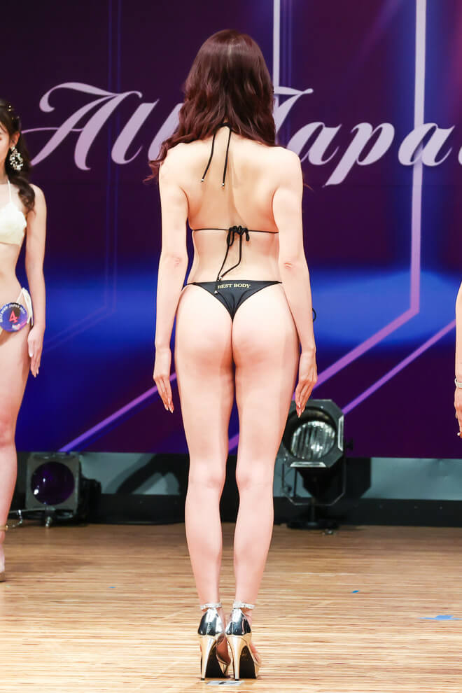 岡安友紀乃さん