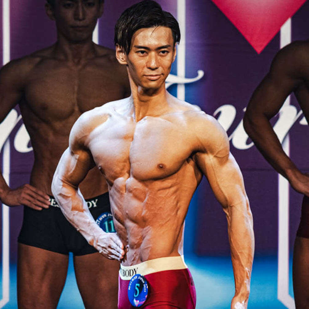 26歳・理学療法士が準グランプリ 甘いマスクにバキバキ腹筋で魅せる