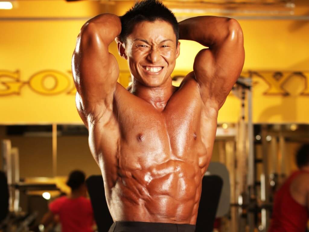 【筋トレ初心者必見】自宅でもできる腹筋の鍛え方!「クランチ」と「シットアップ」の使い分けできてますか?