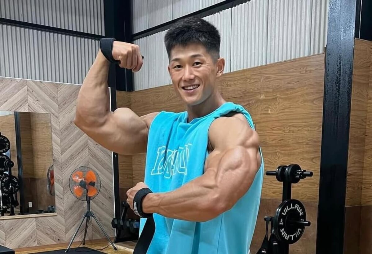 4年間毎日500回懸垂で激変！白井寛人の腕を太くする方法《トップ選手の