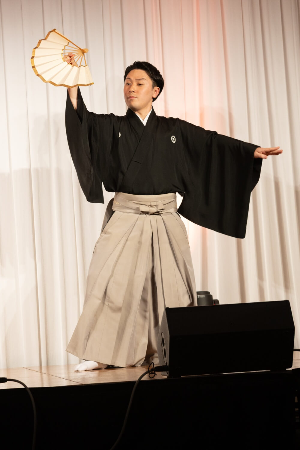 藤間直三氏