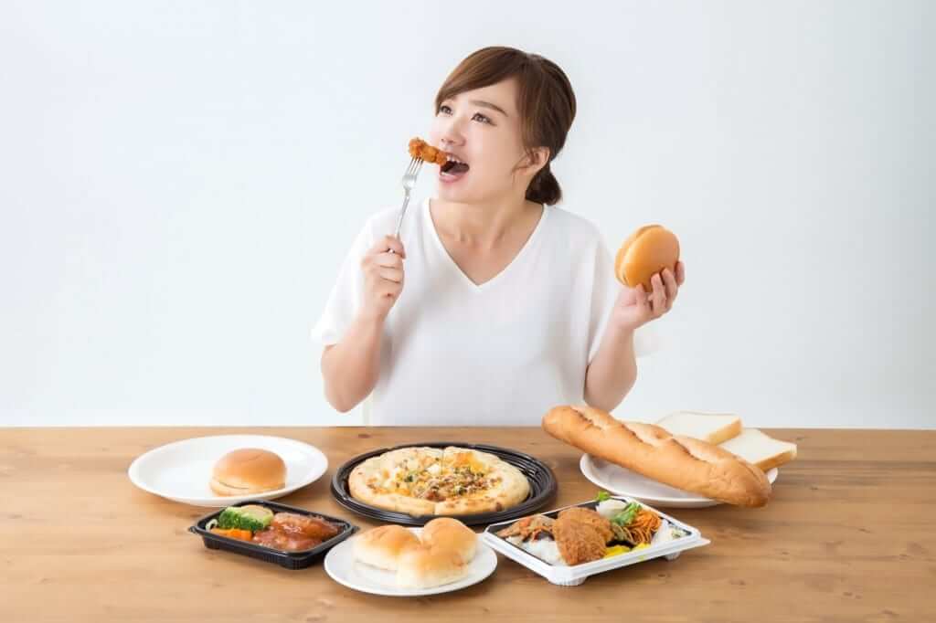 「減量中の食事で意識することは？」「月経前に食べ過ぎてしまう…」筋トレ女子たちによくあるお悩みQ&A【食事編】