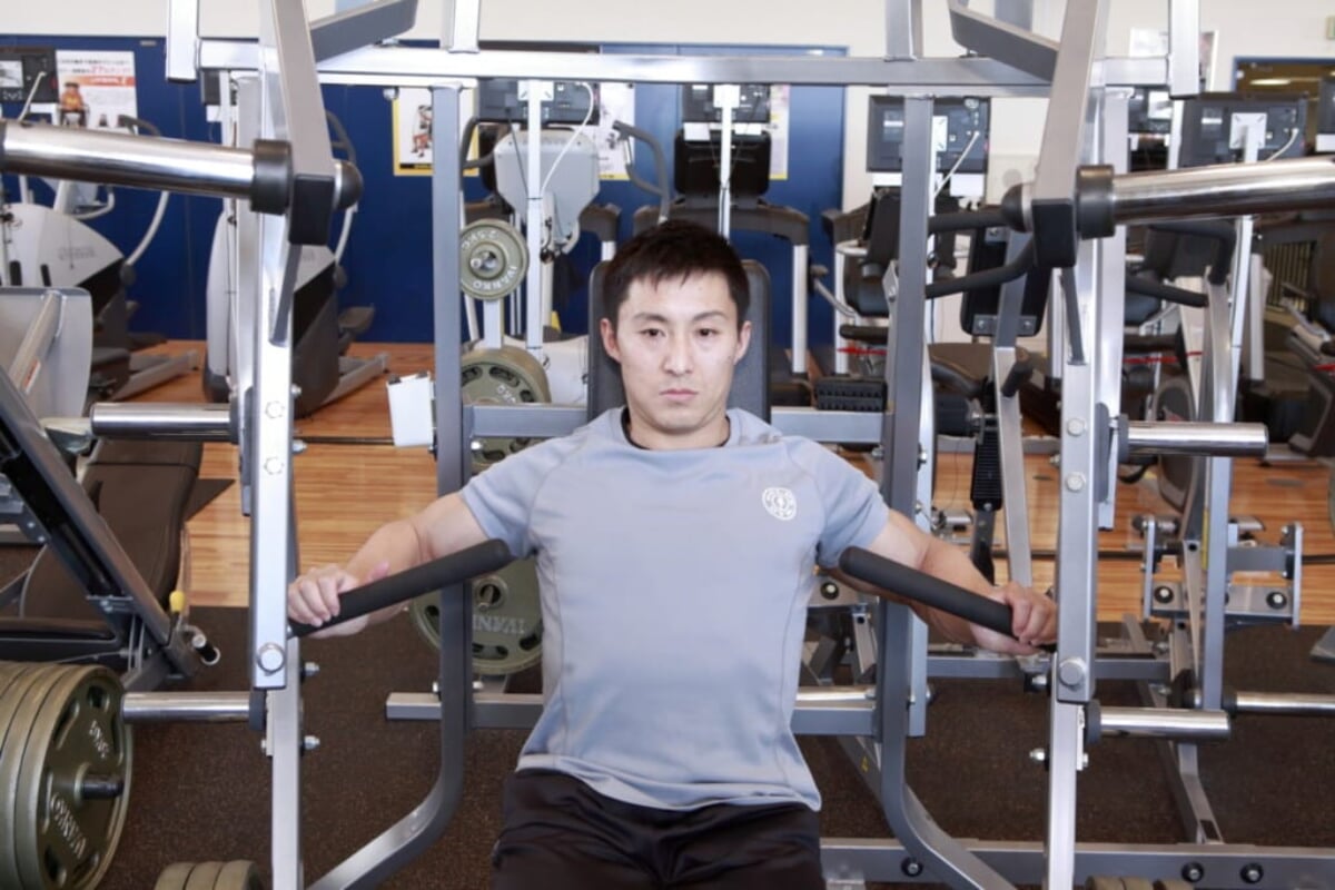 マシンvsフリーウエイト徹底比較！鈴木雅が教える効果的な筋トレの