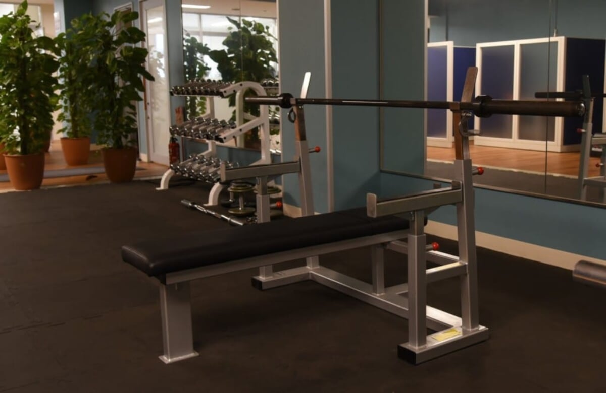 ゴールドジム 国産 施設用 パワービルダー オリンピックベンチプレス ゴールドジム 国産 施設用 パワービルダー オリンピックベンチ【お