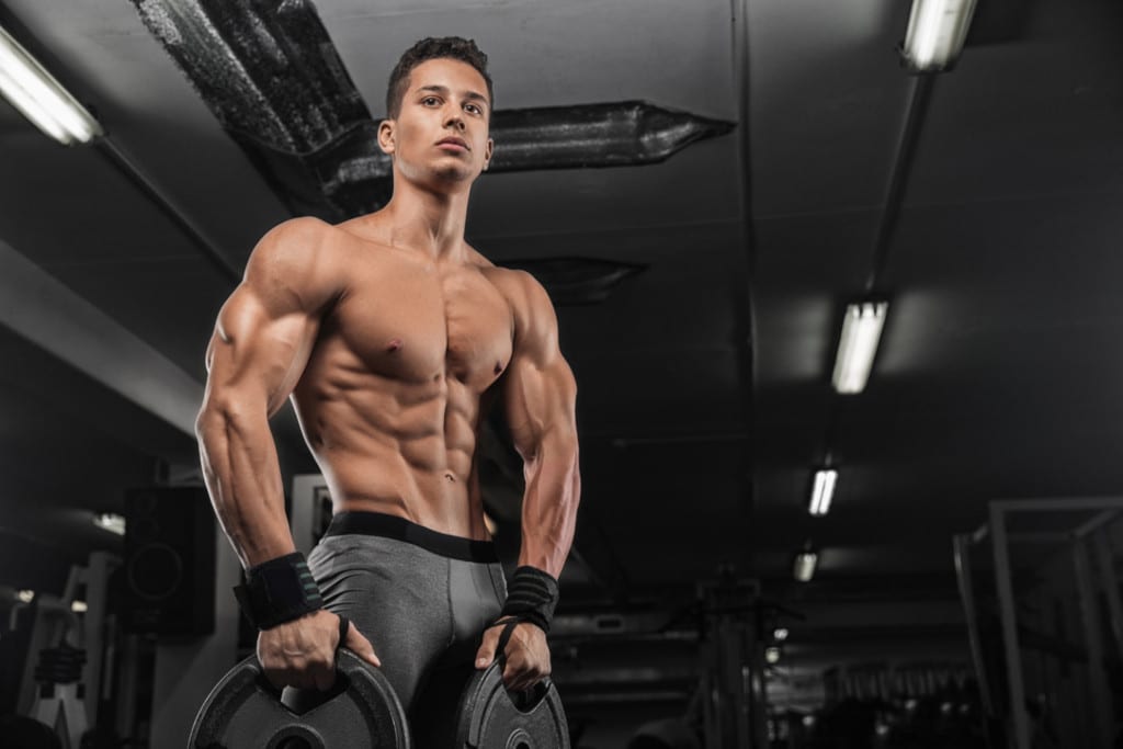 肩幅を広くみせるためのトレーニング Fitness Love