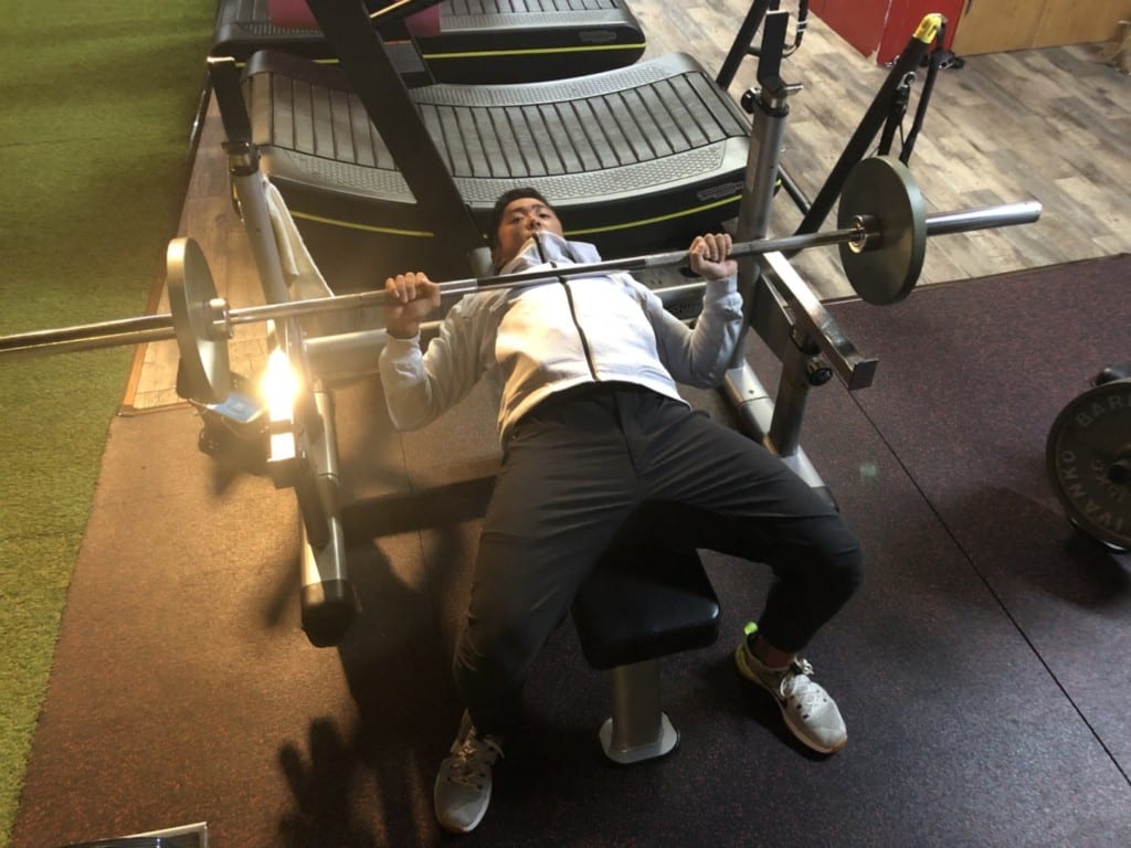 ベンチプレスの手幅はどのぐらいがいいのか Fitness Love ベンチプレスの手幅はどのぐらいがいいのか Fitness Love