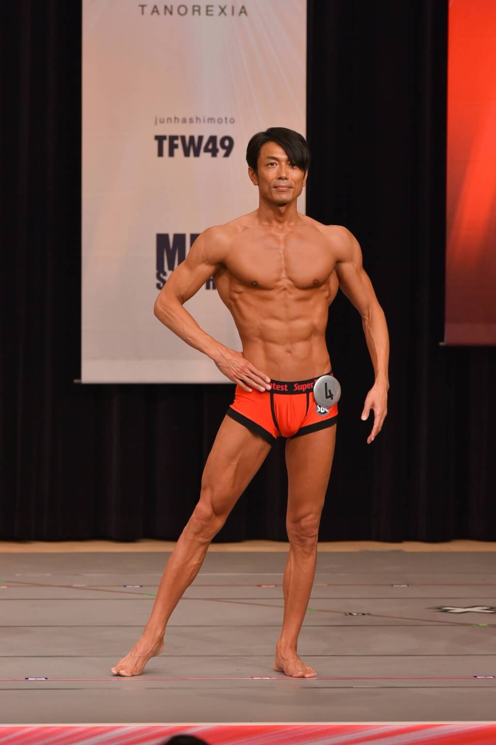 営業職会社員が早朝５時半の家トレでボディコンテスト優勝 Fitness Love
