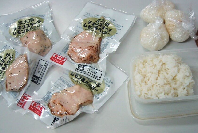 筋肉増量飯 タンパク質が多く 消化のいい減量食を1年中食べています 佐藤貴規 Fitness Love