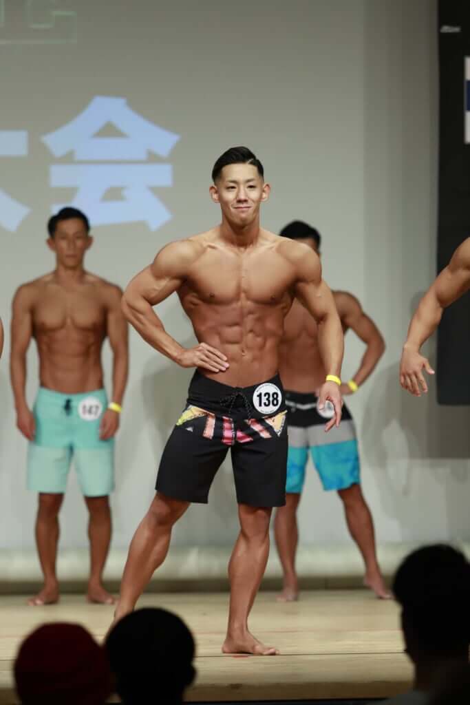 カッコいい逆三角形の筋肉を披露し激戦カテゴリー堂々優勝 ページ 2 2 Fitness Love