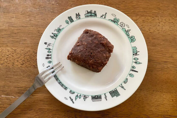 超簡単！【筋トレお菓子レシピ】『焼かないオートミールブラウニー』の作り方