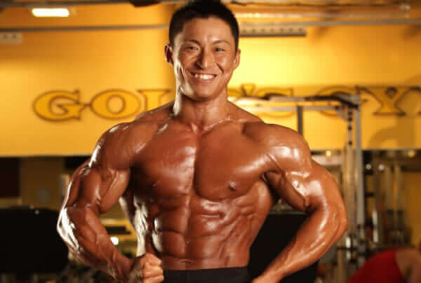 【初心者にもおすすめ】腕を鍛える効果的な筋トレメニューとは？ボディビル世界王者が伝授