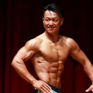 肉体労働とトレーニングの過酷な両立でメンズフィジーク優勝を掴んだ大工さん