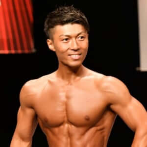 憧れのアメコミヒーロー級の筋肉で整った肉体美を披露 Fitness Love