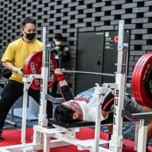 ベンチプレス200kg！デッドリフト320kg！日本チャンピオンが参戦=11.27 マッスルゲートパワーコンテスト結果