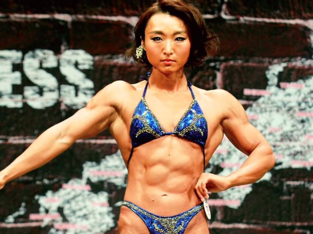 ボディビルに打ち込むために仕事の環境を変えた スーパー筋肉女子阿部優花 Fitness Love