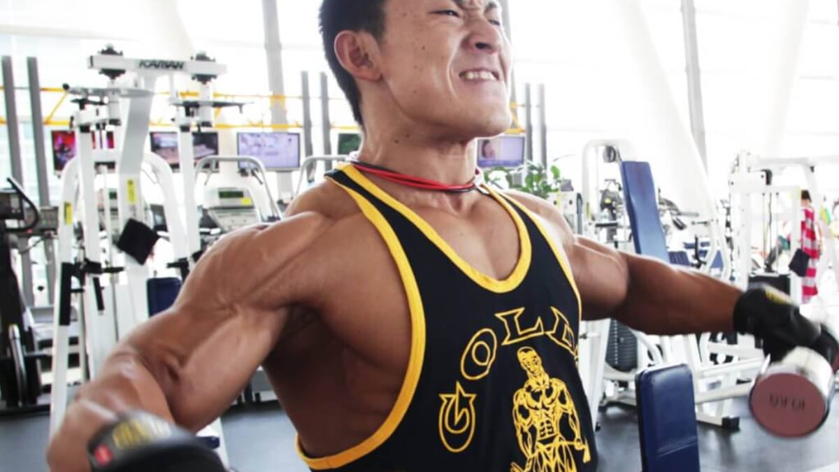 世界王者鈴木雅が教える「肩トレーニングにおける効果的なマシン別使用