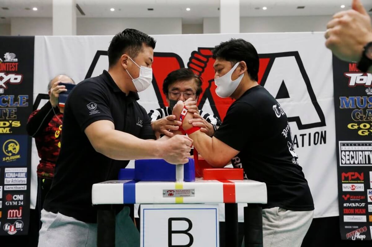 アームレスリング2階級王者は極太腕を持つゴルフ場の支配人 | FITNESS