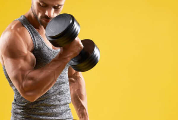 【初心者から上級者まで】成長ホルモンを効果的に分泌を促す筋トレ方法とは？