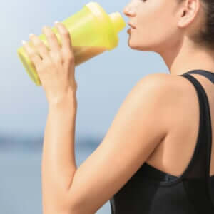 「BCAAとEAAの違いって?」筋トレ初心者が飲むべきオススメのサプリメント3選と効果的な飲み方【栄養のスペシャリストが解説】