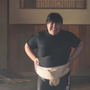 スクワット140kg成功！相撲女子はパワーもすごかった「筋トレでもう歩けないという状態になることすら楽しい」