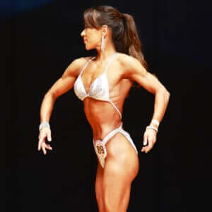 美しき筋肉主婦にして日本チャンピオンが持つ肉体美とは