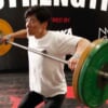【僧帽筋上部の鍛え方】ハイプルのやり方を2015年全日本ウエイトリフティング選手権大会77kg級チャンピオンの本間智也コーチが動画で解説