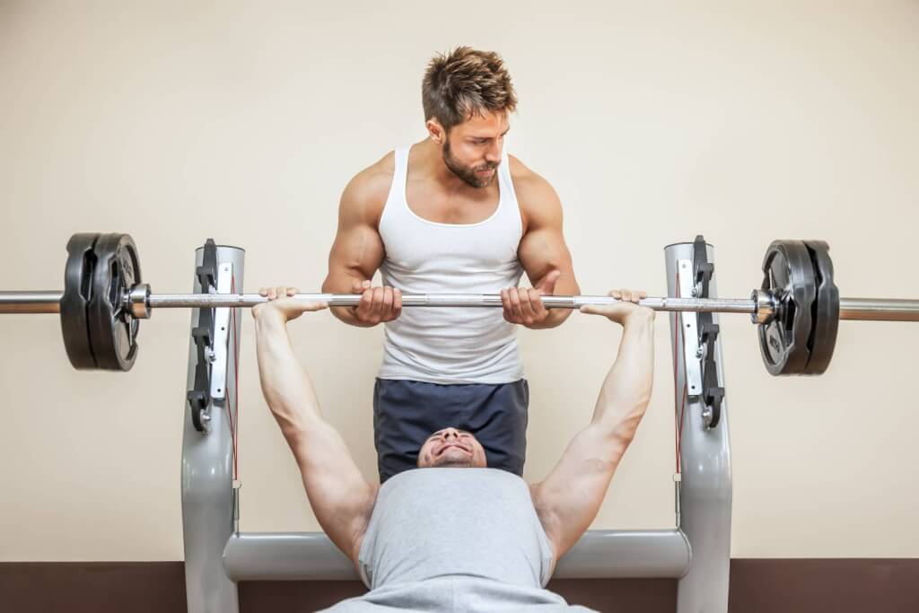 友達以上コーチ未満」筋トレのパートナーがいれば限界を超えられる